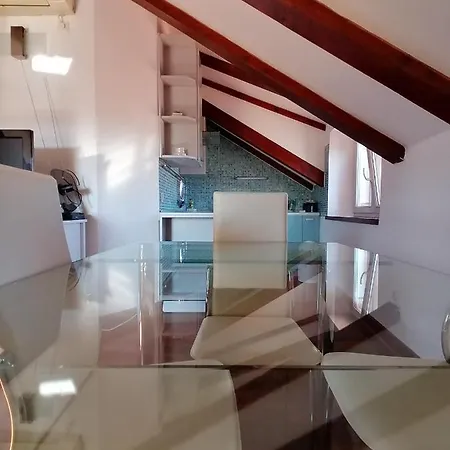 希沃佩塔尔别墅 公寓 *