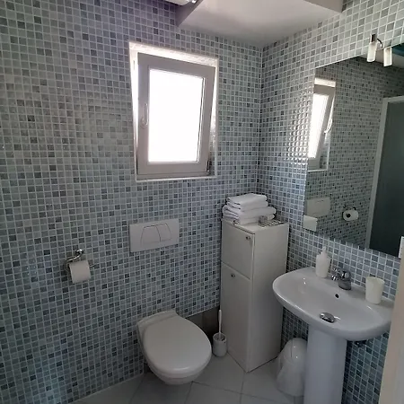 スヴェティ ペタル