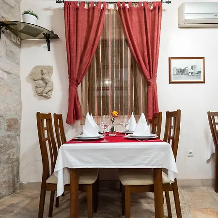 Sv. Petar تروغير